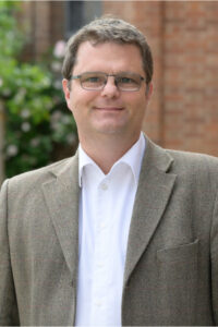 Dr. Christian Reinl Dr. Christian Reinl